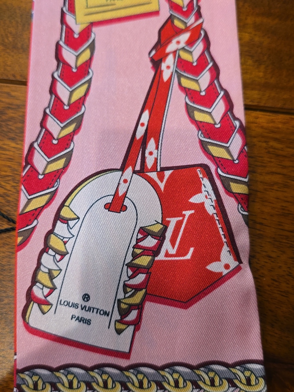 LV Logo Bag Or Hair Scarf - Picture 3 of 6